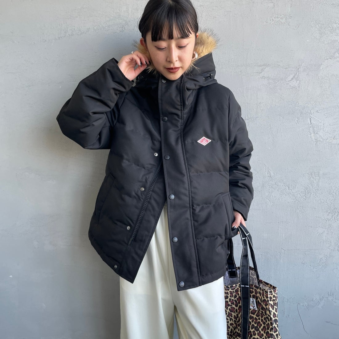 DANTON [ダントン] ショート丈 タッサーダウンジャケット [DT-A0007TPR]  &&モデル身長：150cm 着用サイズ：S&&