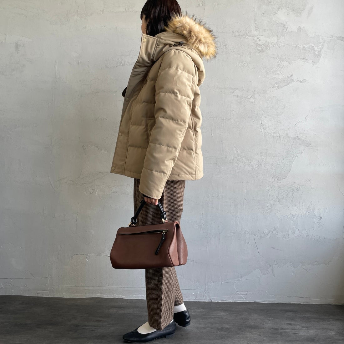 DANTON [ダントン] ショート丈 タッサーダウンジャケット [DT-A0007TPR] LT.BEIGE &&モデル身長：160cm 着用サイズ：M&&