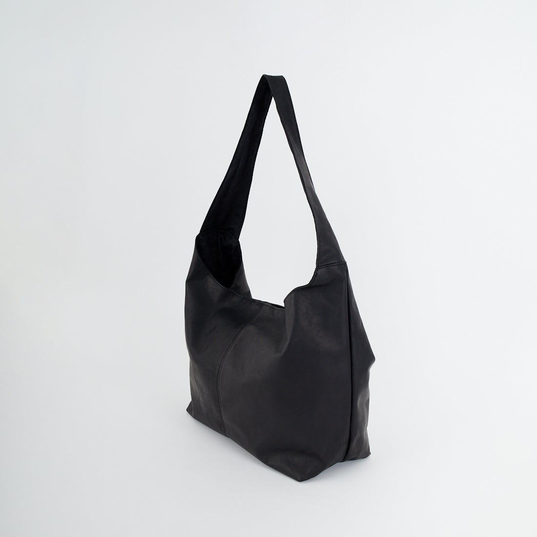 MR.OLIVE E.O.I [ミスターオリーブ] ウォータープルーフライトレザー エコトートバッグ [ME695N] BLACK