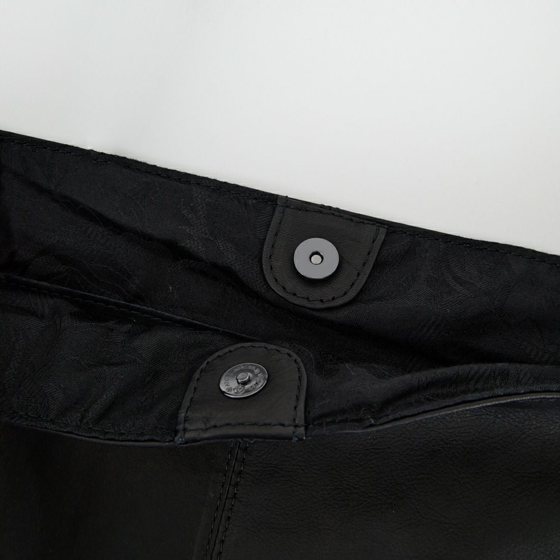 MR.OLIVE E.O.I [ミスターオリーブ] ウォータープルーフライトレザー エコトートバッグ [ME695N] BLACK