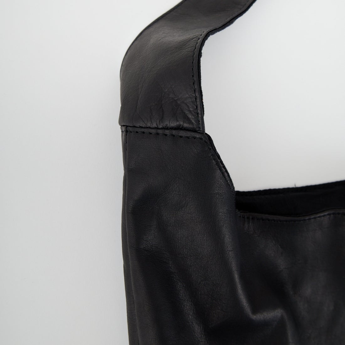 MR.OLIVE E.O.I [ミスターオリーブ] ウォータープルーフライトレザー エコトートバッグ [ME695N] BLACK