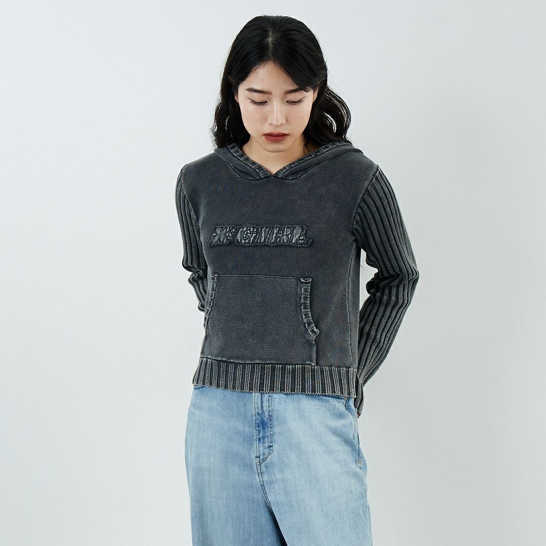 BLACK&&モデル身長：162cm 着用サイズ：ONE SIZE&&