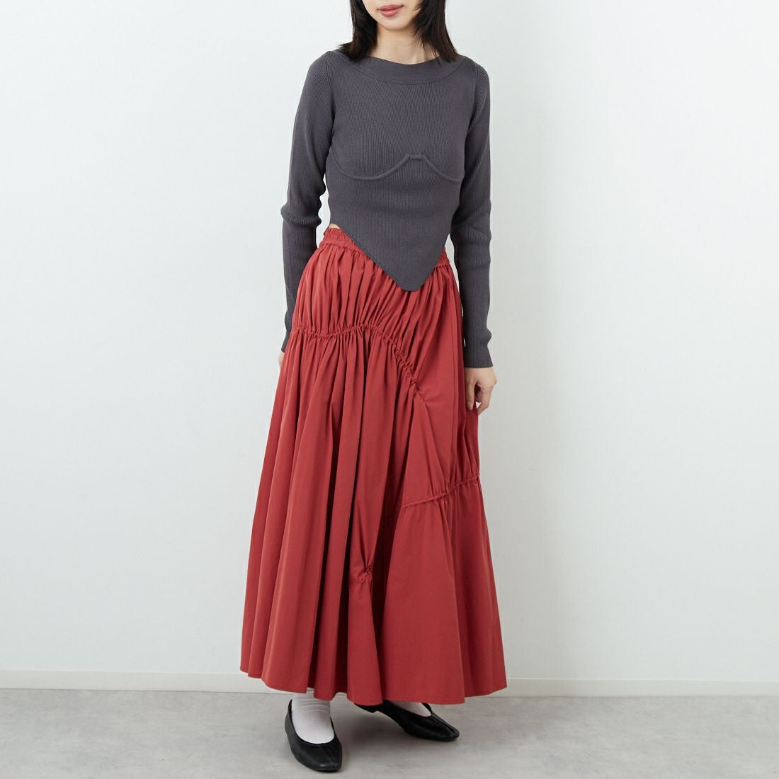 Jf Ready Made [ジェイエフレディメイド] ナイロンストレッチギャザースカート [755615] 22 ﾚｯﾄﾞ &&モデル身長：162cm 着用サイズ：F&&