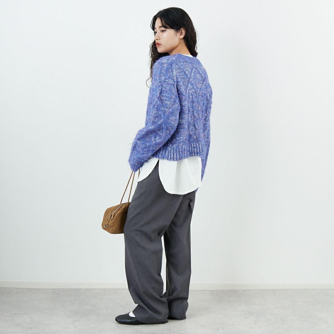 Jf Ready Made [ジェイエフレディメイド] シャギーケーブルニット [12619-HQ] BLUE &&モデル身長：162cm 着用サイズ：F&&