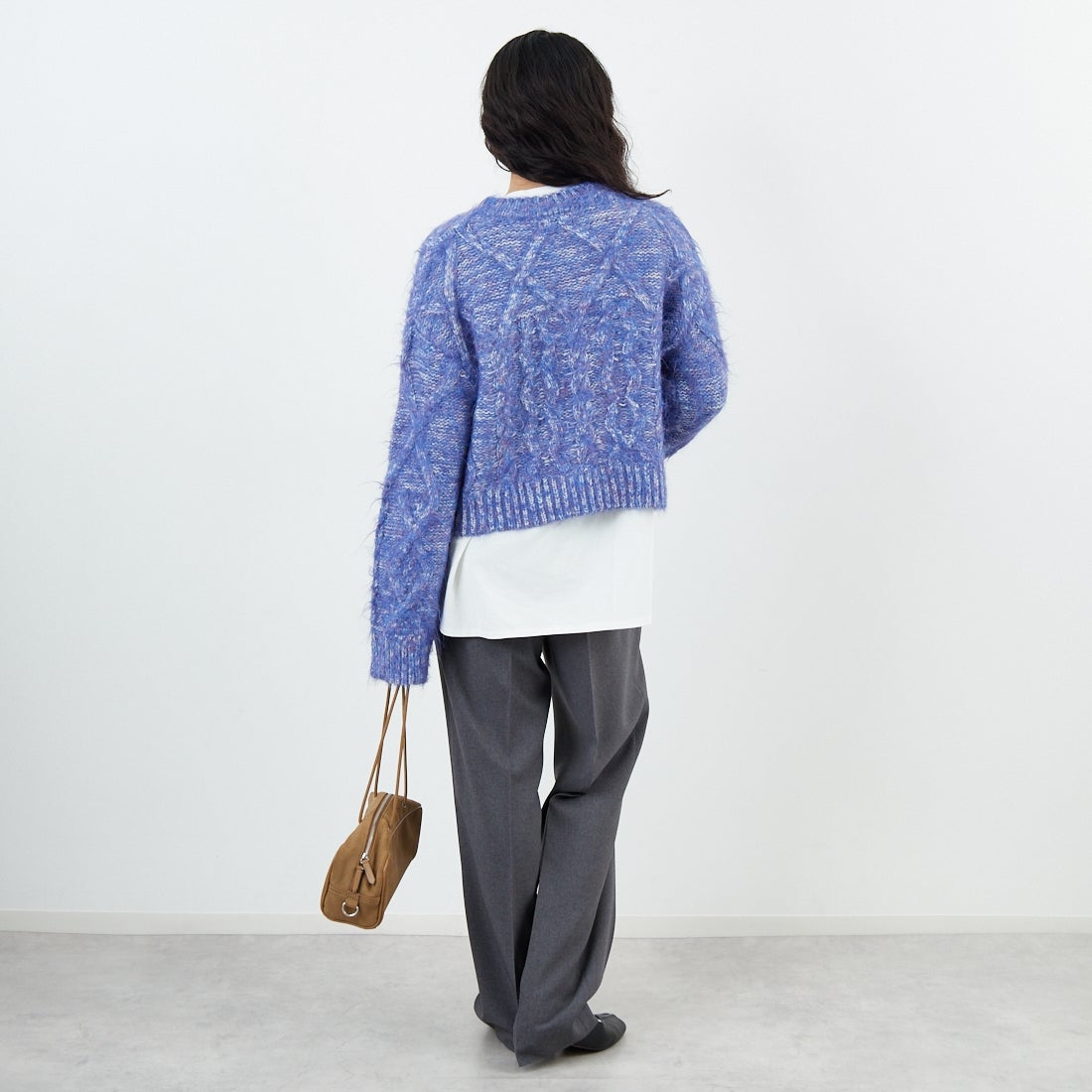 Jf Ready Made [ジェイエフレディメイド] シャギーケーブルニット [12619-HQ] BLUE &&モデル身長：162cm 着用サイズ：F&&