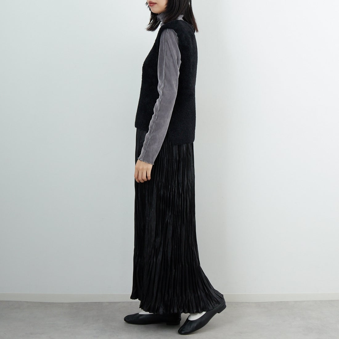 Jeans Factory Clothes [ジーンズファクトリークローズ] ラメシャギーベスト [11256834] ﾌﾞﾗｯｸ &&モデル身長：162cm 着用サイズ：F&&