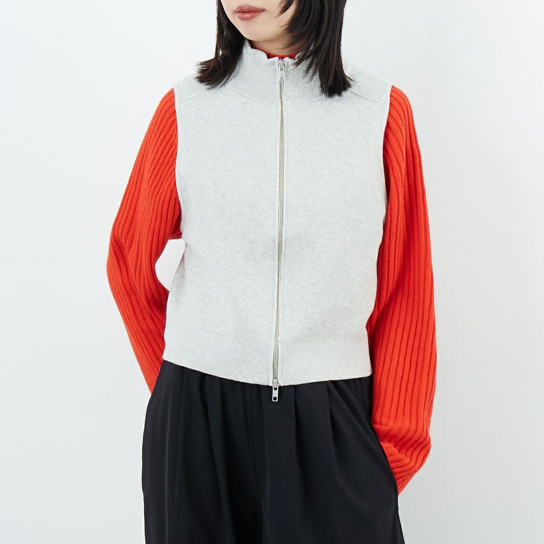 Jf Ready Made [ジェイエフレディメイド] ハイネックベスト [12580-MY] TOP GRAY &&モデル身長：162cm 着用サイズ：F&&