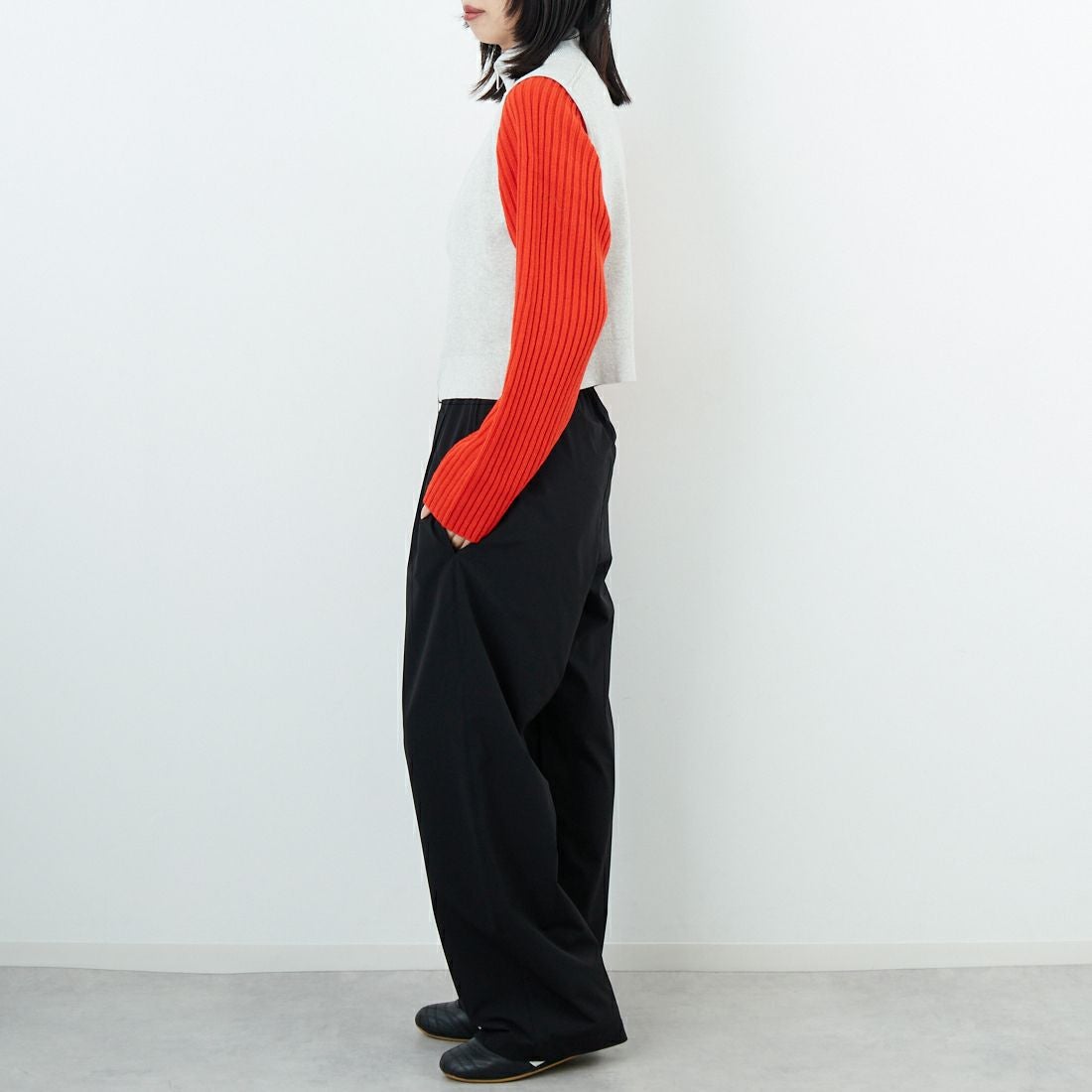 Jf Ready Made [ジェイエフレディメイド] ハイネックベスト [12580-MY] TOP GRAY &&モデル身長：162cm 着用サイズ：F&&