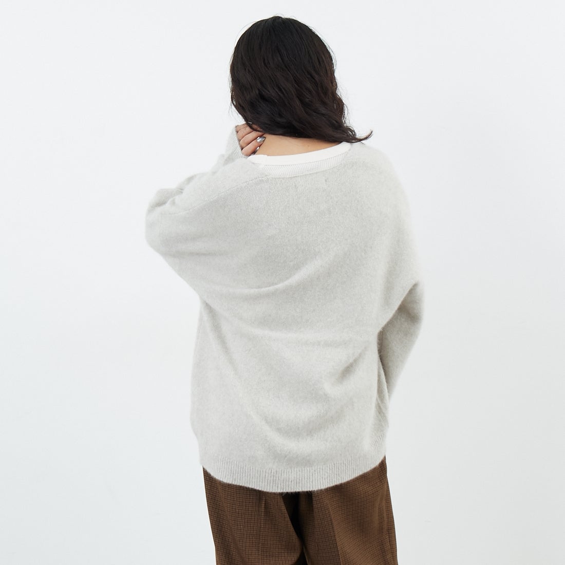Jeans Factory Clothes [ジーンズファクトリークローズ] 深Vネックフォックスニットプルオーバー [25010100] L.GRY &&モデル身長：162cm 着用サイズ：F&&