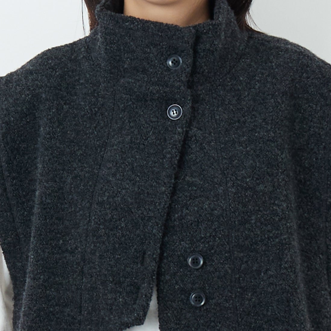 tumugu: [ツムグ] シープパイルベスト [TC25318] 88 CHARCOA &&モデル身長：162cm 着用サイズ：F&&