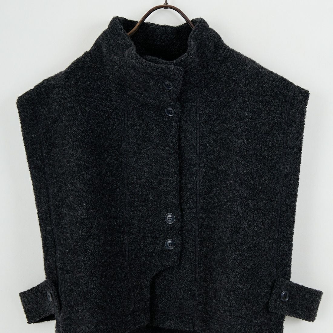 tumugu: [ツムグ] シープパイルベスト [TC25318] 88 CHARCOA