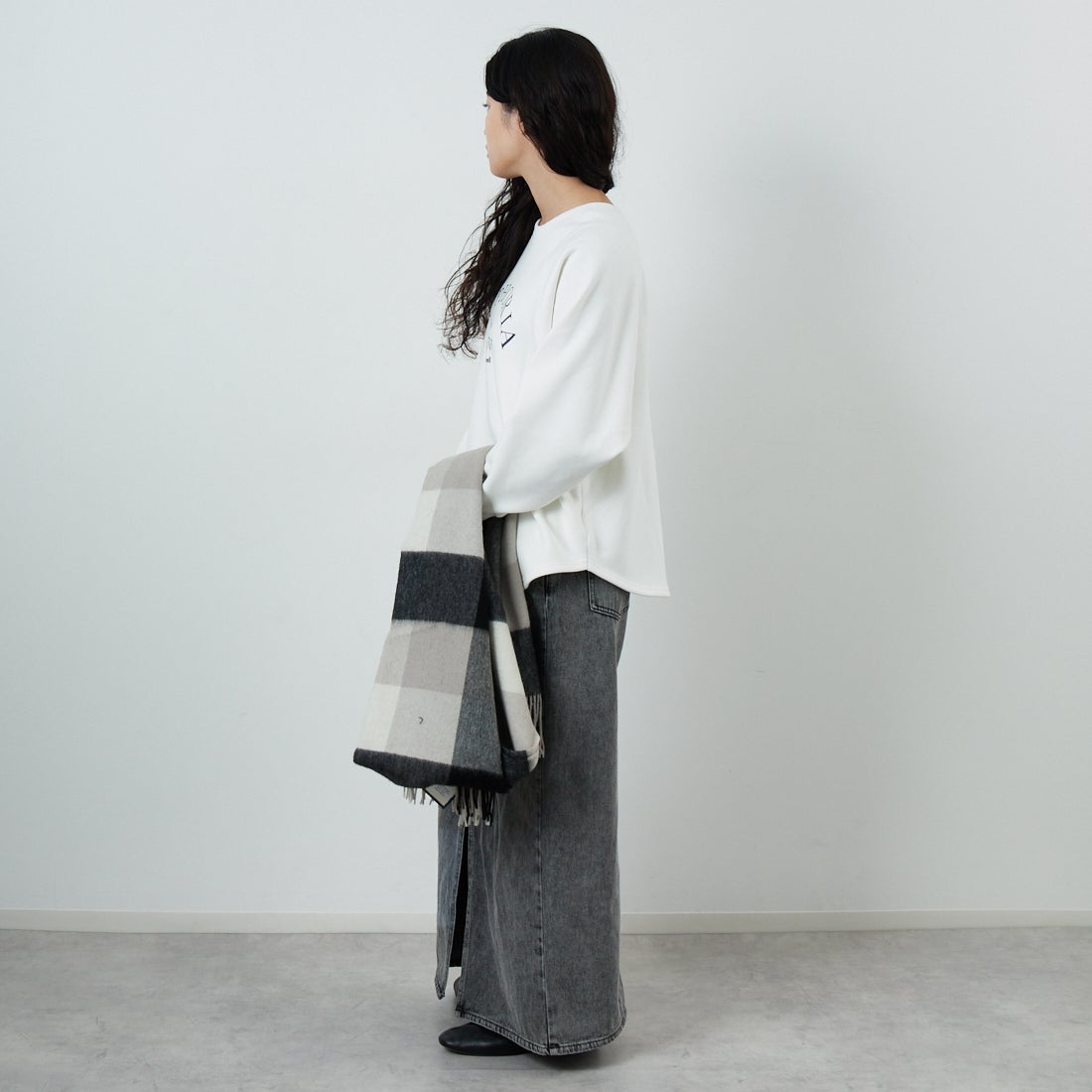 Jf Ready Made [ジェイエフレディメイド] 裏起毛プリントプルオーバー [3109151] 104 ｵﾌ &&モデル身長：162cm 着用サイズ：F&&