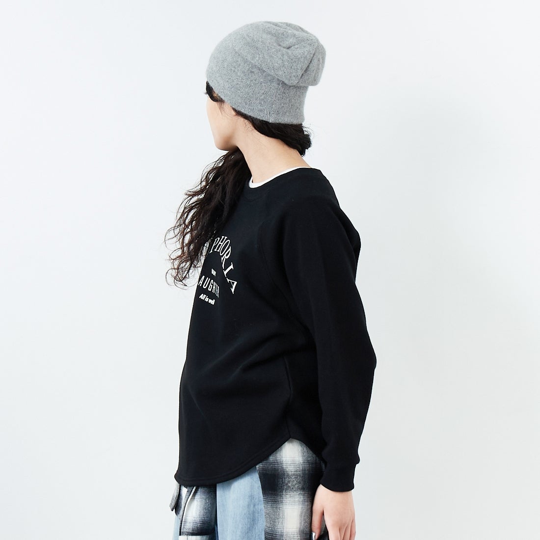 Jf Ready Made [ジェイエフレディメイド] 裏起毛プリントプルオーバー [3109151] 801 ﾌﾞﾗｯｸ &&モデル身長：162cm 着用サイズ：F&&