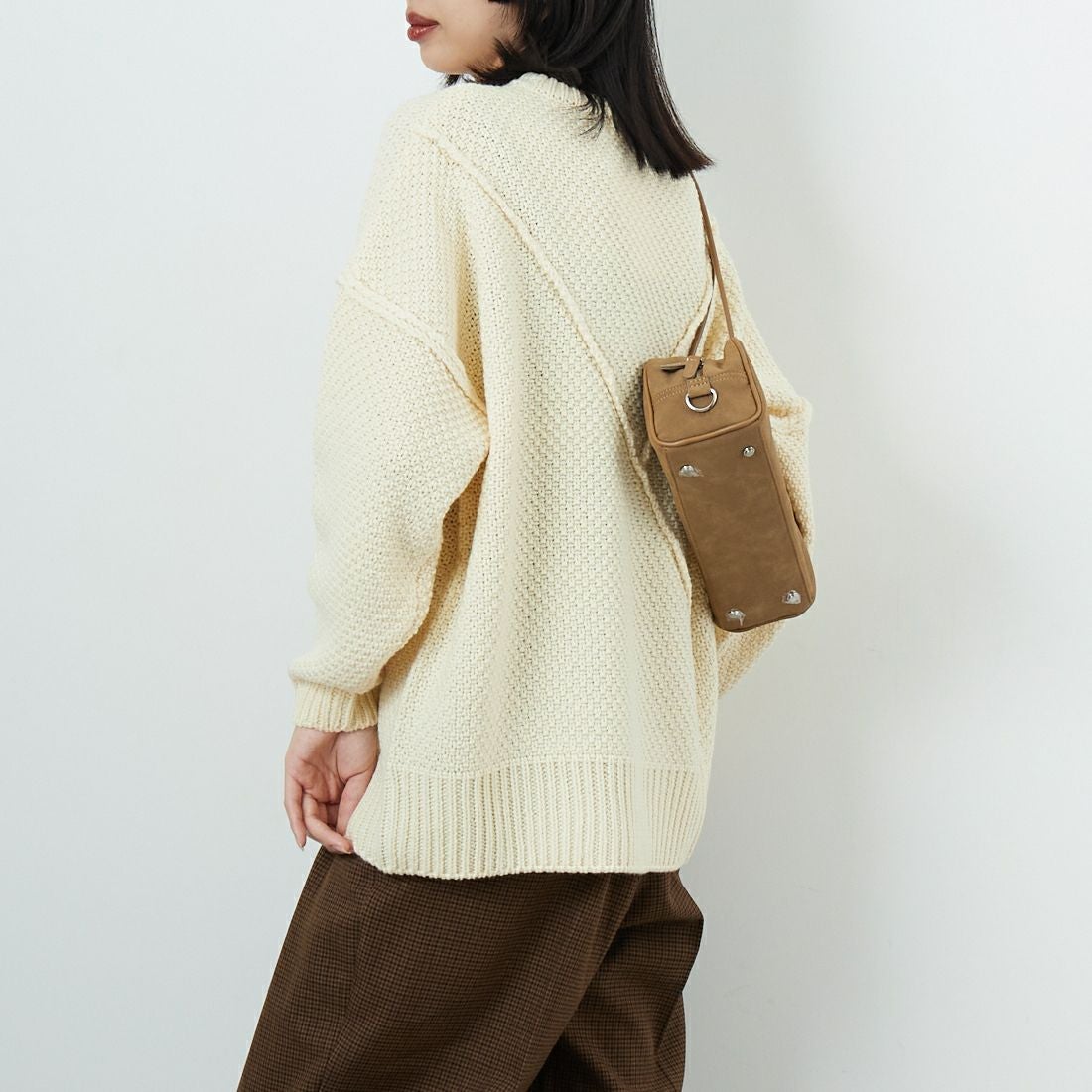 Jf Ready Made [ジェイエフレディメイド] 切替デザインクルーネックニット [3109206] 102 ｷﾅﾘ &&モデル身長：162cm 着用サイズ：F&&