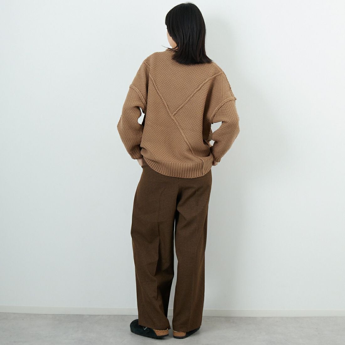 Jf Ready Made [ジェイエフレディメイド] 切替デザインクルーネックニット [3109206] 701 ﾌﾞﾗｳﾝ &&モデル身長：162cm 着用サイズ：F&&