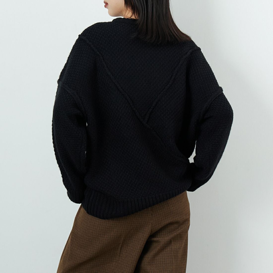 Jf Ready Made [ジェイエフレディメイド] 切替デザインクルーネックニット [3109206] 801 ﾌﾞﾗｯｸ &&モデル身長：162cm 着用サイズ：F&&