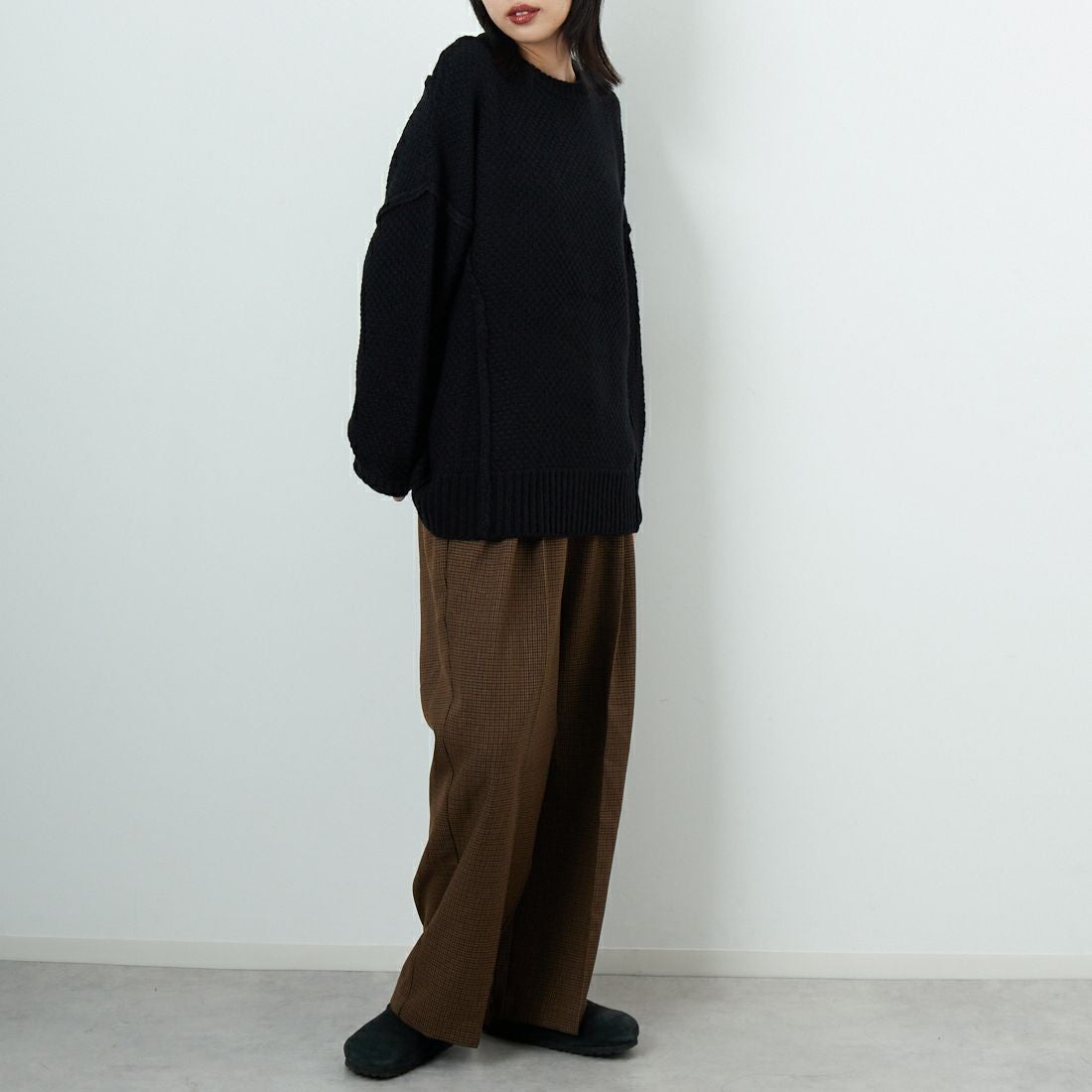 Jf Ready Made [ジェイエフレディメイド] 切替デザインクルーネックニット [3109206] 801 ﾌﾞﾗｯｸ &&モデル身長：162cm 着用サイズ：F&&