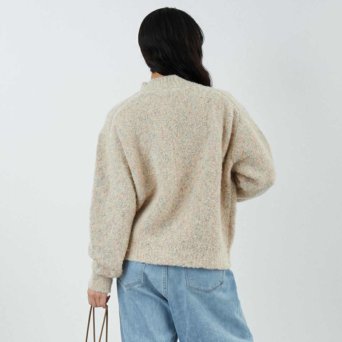 MICA&DEAL [マイカアンドディール] ミックスヤーンプルオーバー [0125408342] ECRU &&モデル身長：162cm 着用サイズ：F&&