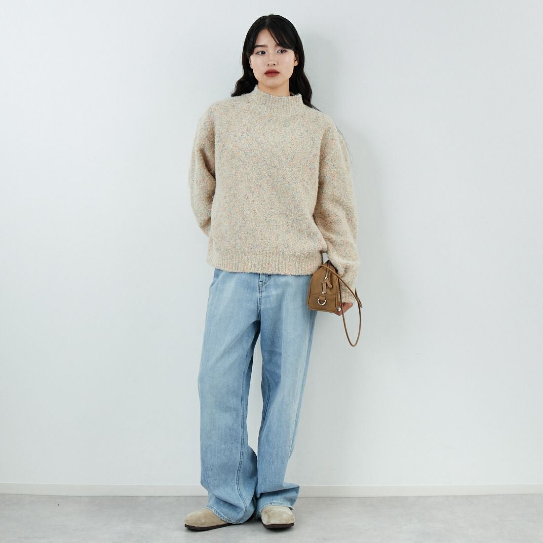 MICA&DEAL [マイカアンドディール] ミックスヤーンプルオーバー [0125408342] ECRU &&モデル身長：162cm 着用サイズ：F&&