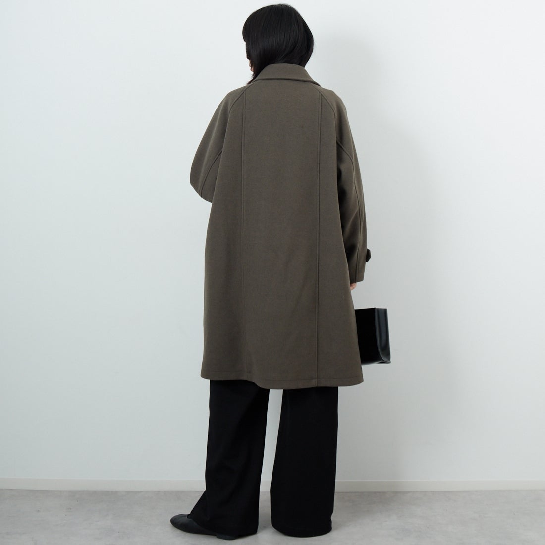 Jeans Factory Clothes [ジーンズファクトリークローズ] ワイドステンカラーミドルコート [831031IN] CHARCOAL &&モデル身長：162cm 着用サイズ：F&&