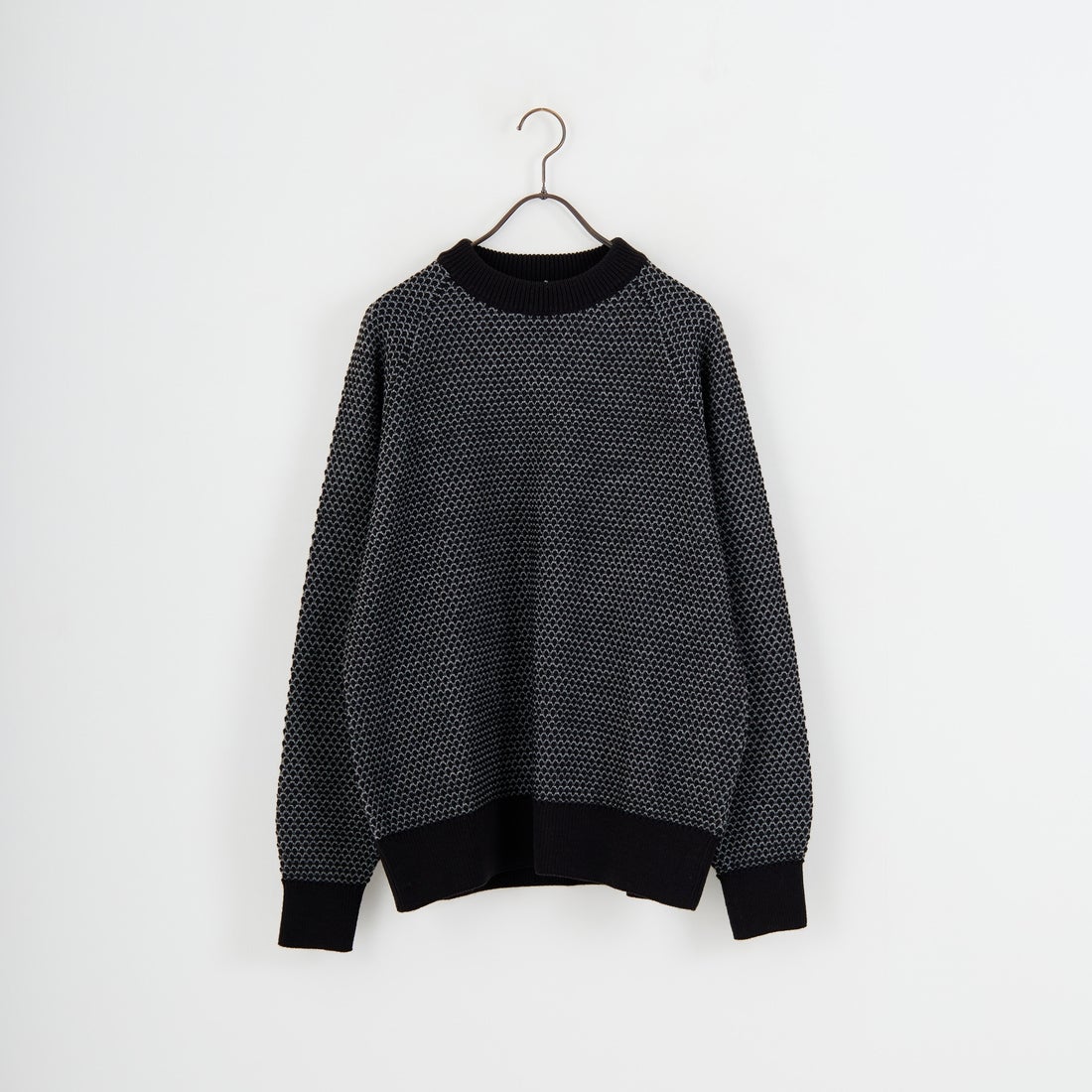 005 BLK