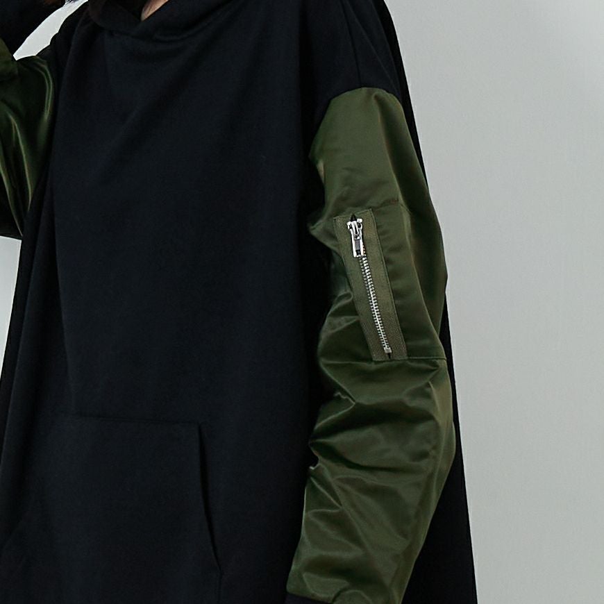 Jf Ready Made [ジェイエフレディメイド] 異素材ドッキングパーカーワンピース [922-24127] ﾌﾞﾗｯｸ/ｶｰｷ &&モデル身長：162cm 着用サイズ：F&&