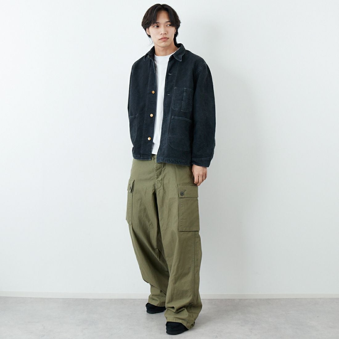 REMI RELIEF [レミレリーフ] モールスキンカバーオールジャケット [RN29373043] BLACK &&モデル身長：179cm 着用サイズ：L&&