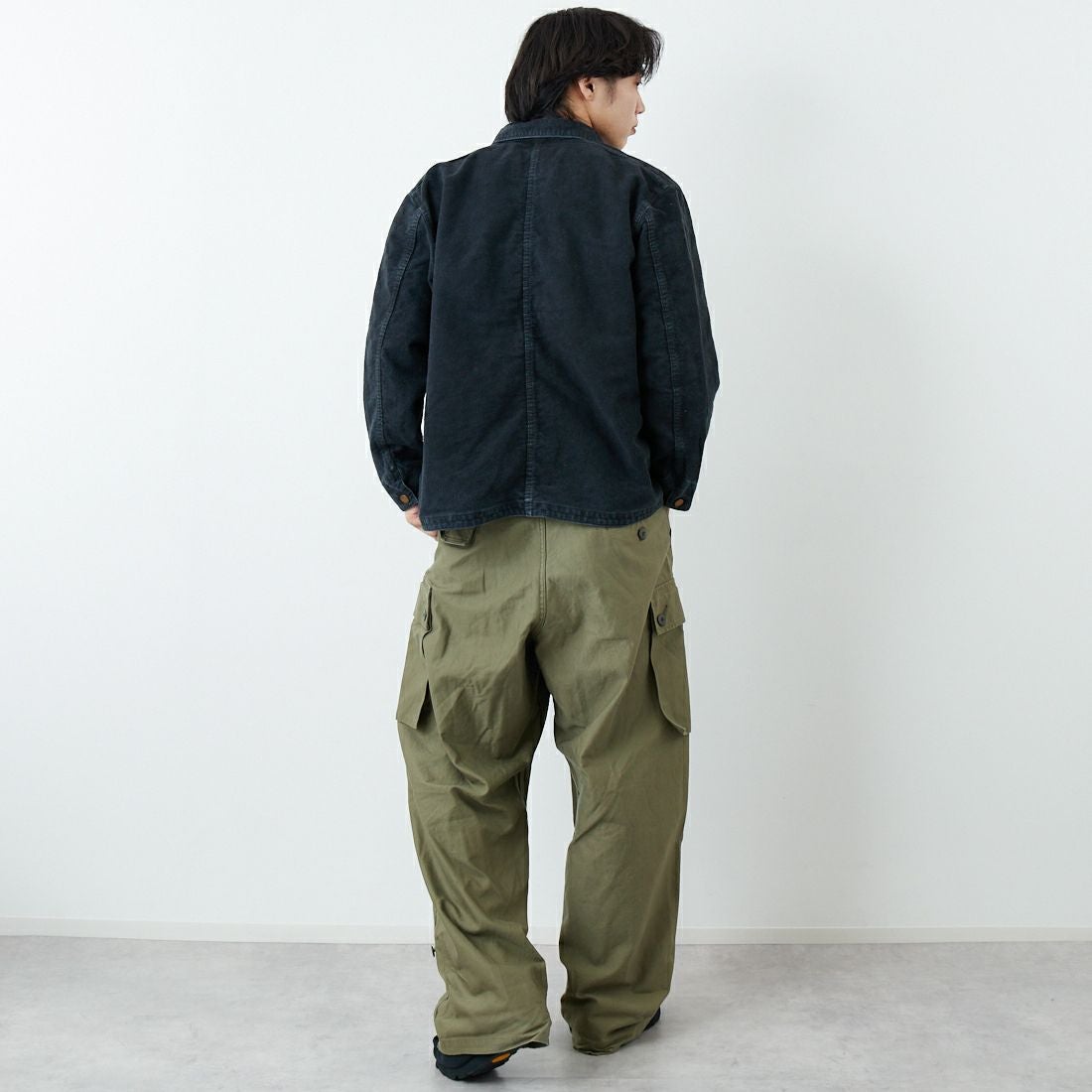 REMI RELIEF [レミレリーフ] モールスキンカバーオールジャケット [RN29373043] BLACK &&モデル身長：179cm 着用サイズ：L&&