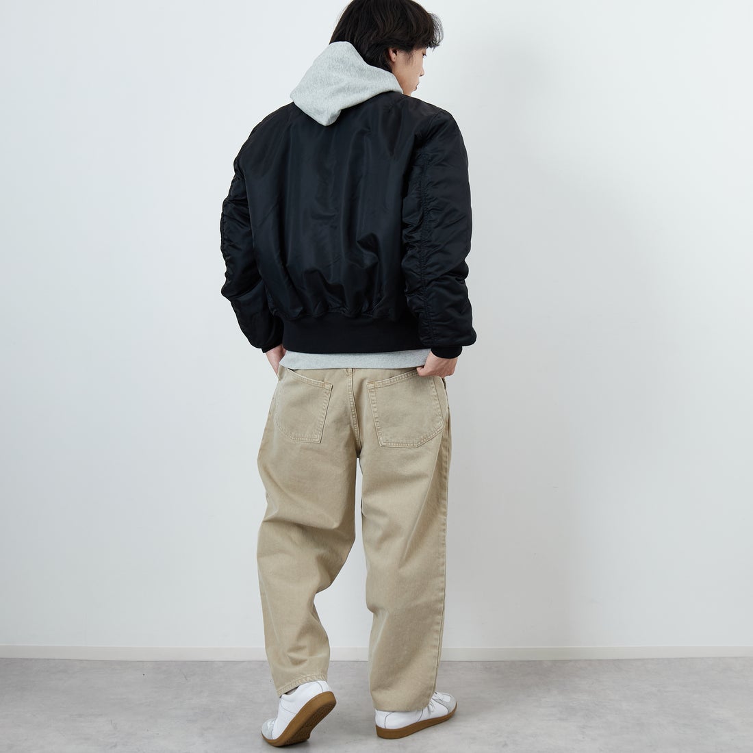 ALPHA [アルファ] MA-1フライトジャケット [MJM21000C1] BLACK &&モデル身長：179cm 着用サイズ：L&&