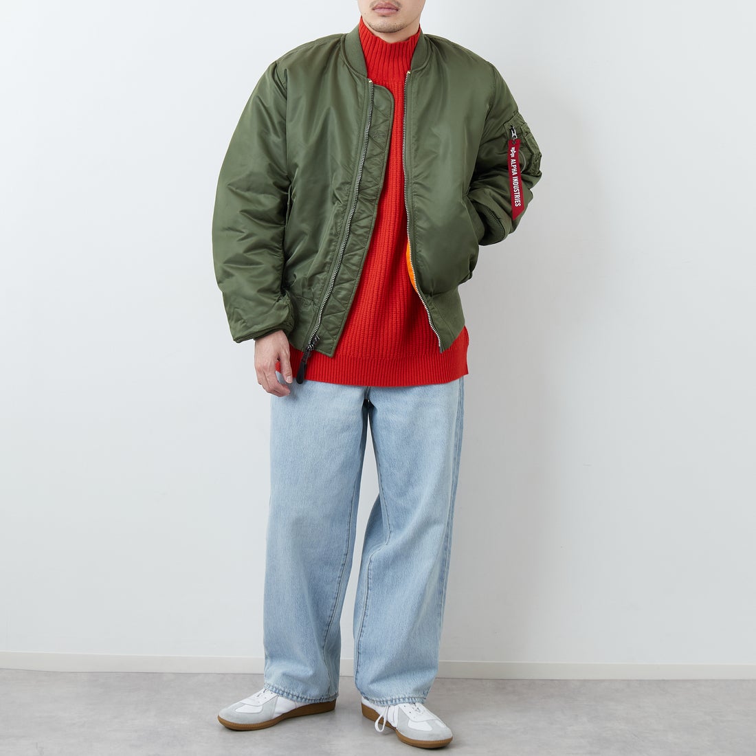 ALPHA [アルファ] MA-1フライトジャケット [MJM21000C1] SAGE &&モデル身長：168cm 着用サイズ：M&&