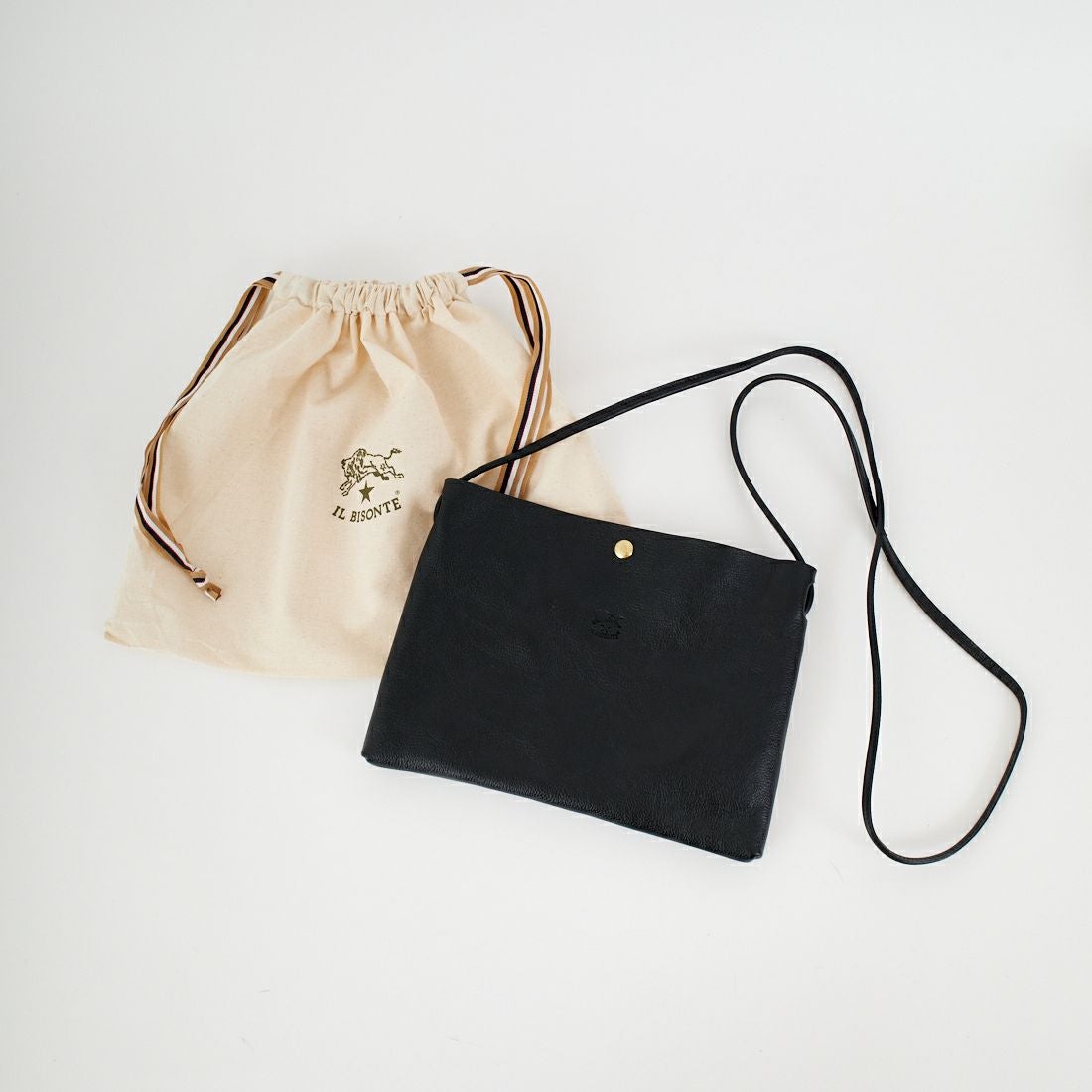 IL BISONTE [イルビゾンテ] レザークロスボディバッグ [54192300110] 35 ﾌﾞﾗｯｸ