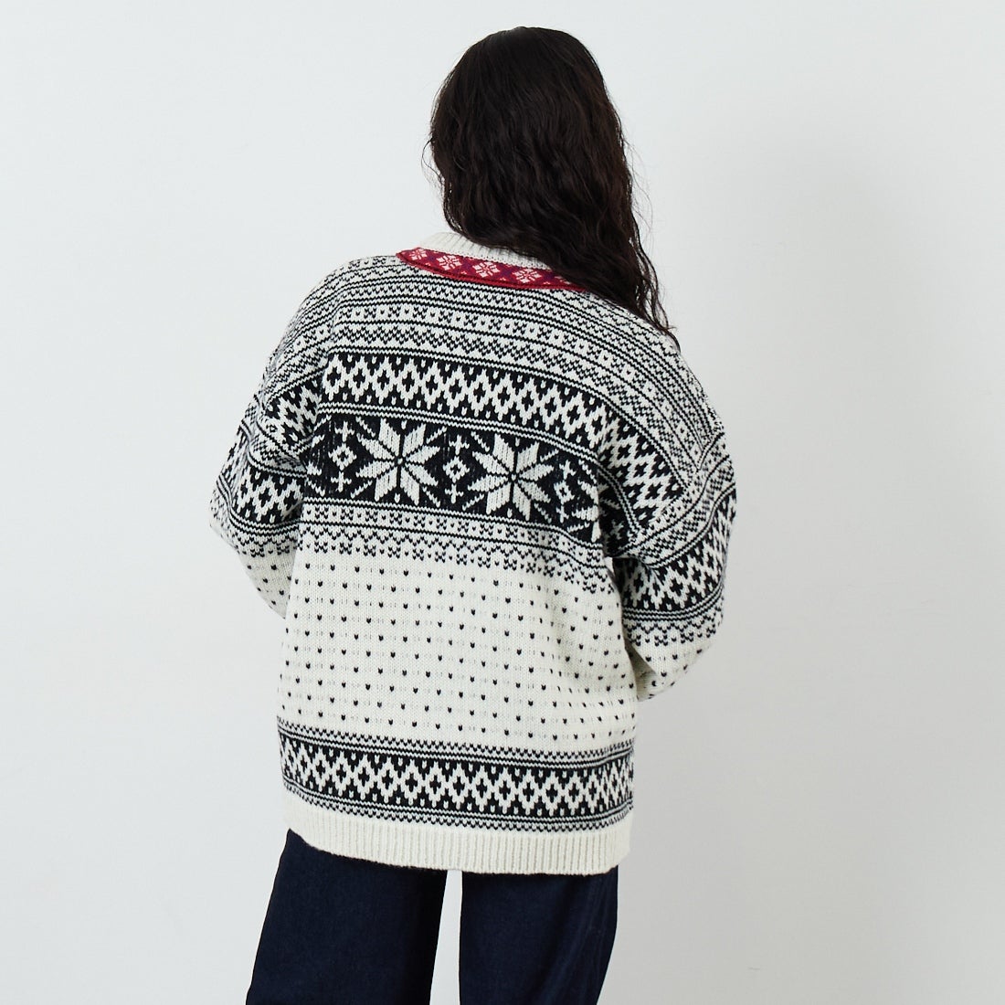 THE SHINZONE [ザ シンゾーン] ノルウェーニットカーディガン [25AMSNI05] 02 ECRU &&モデル身長：162cm 着用サイズ：F0&&