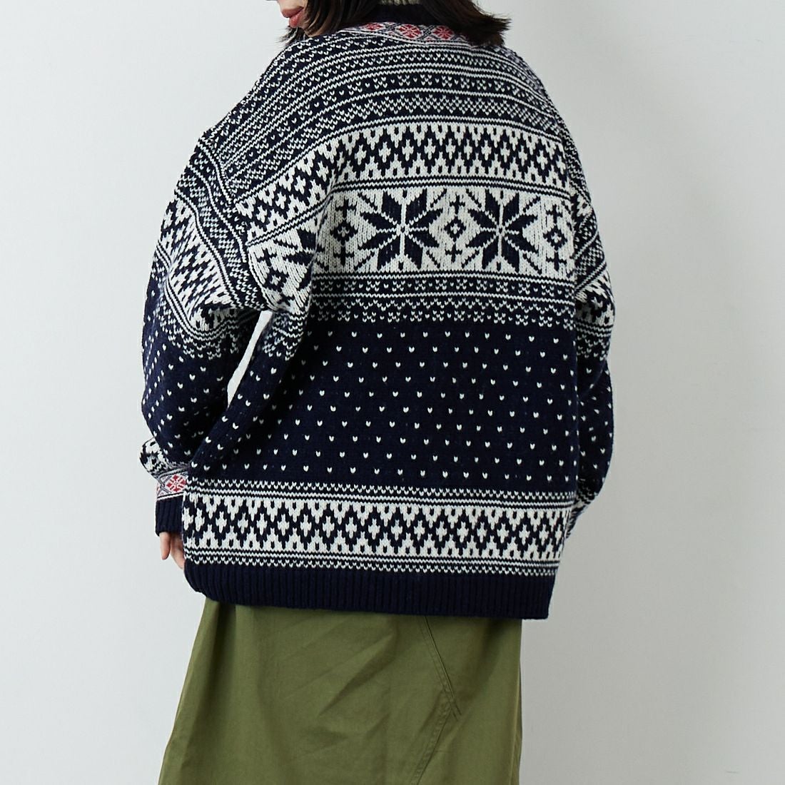 THE SHINZONE [ザ シンゾーン] ノルウェーニットカーディガン [25AMSNI05] 85 NAVY &&モデル身長：162cm 着用サイズ：F0&&