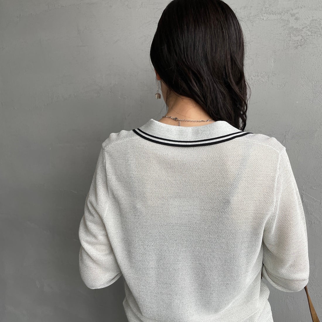 FRED PERRY [フレッドペリー] ツインティップライン メタリックニットポロシャツ [K1128] 560 ECRU &&モデル身長：160cm 着用サイズ：10&&