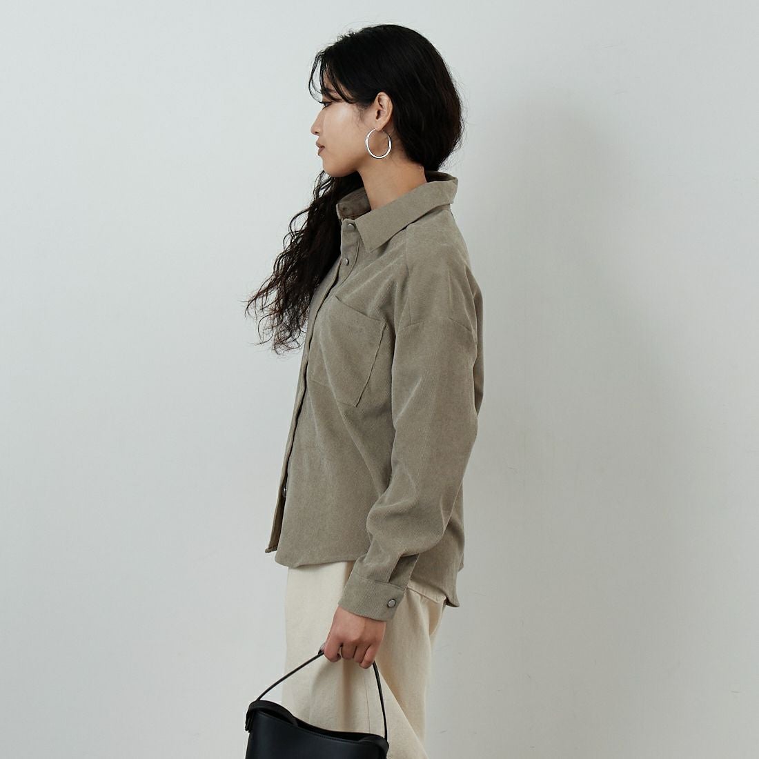 Jf Ready Made [ジイエフレディメイド] コーデュロイドロップタックブラウス [4225650] ｸﾞﾚｰﾍﾞｰｼﾞｭ &&モデル身長：162cm 着用サイズ：F&&