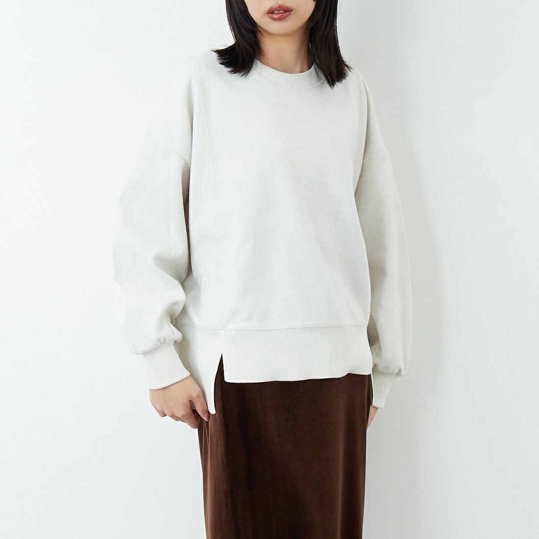 Jf Ready Made [ジェイエフレディメイド] 圧縮起毛サイド切替プルオーバー [3225750] ｱｲﾎﾞﾘｰ &&モデル身長：162cm 着用サイズ：F&&