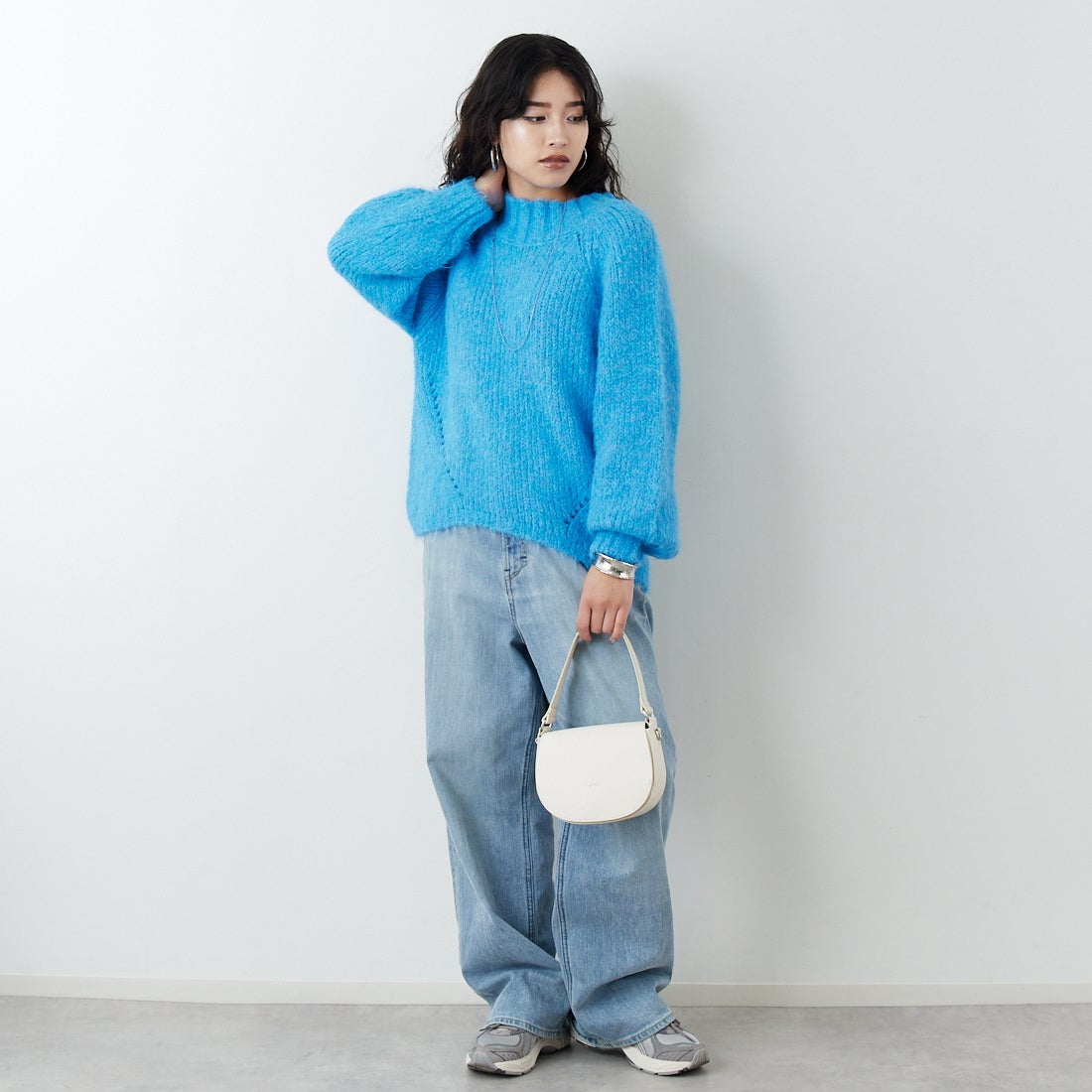 Jf Ready Made [ジェイエフレディメイド] 圧縮起毛ワイドネックプルオーバー [3225466] ﾌﾞﾙｰ &&モデル身長：162cm 着用サイズ：F&&