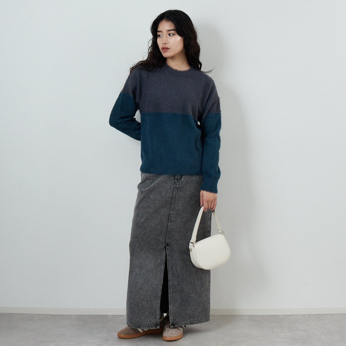 Jf Ready Made [ジェイエフレディメイド] シャギーツートンクルーネックニット [725807]CHR/GRN &&モデル身長：162cm 着用サイズ：F&&