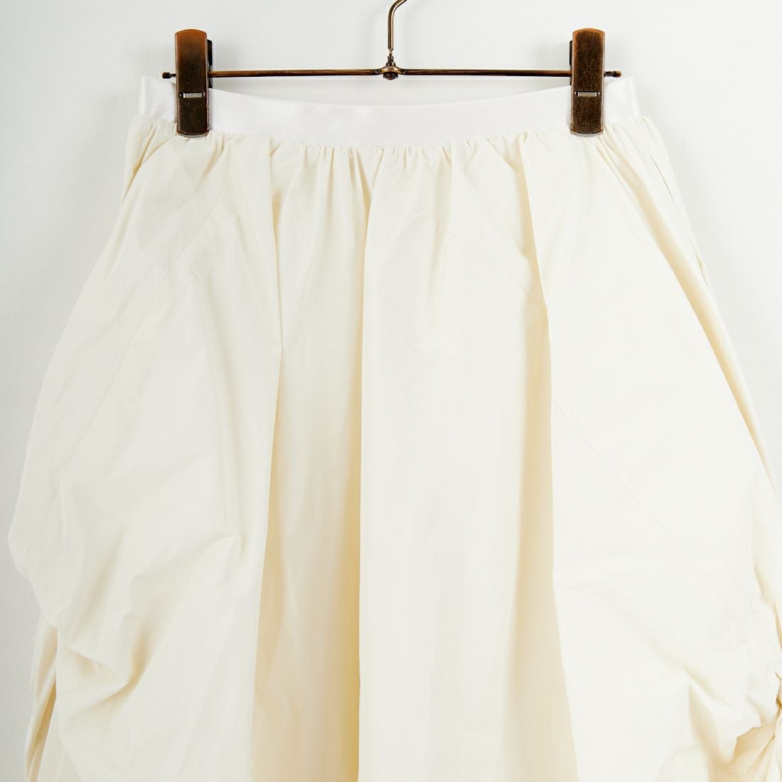 emmi [エミ] ツイストバルーンスカート [13WFS255054] IVR