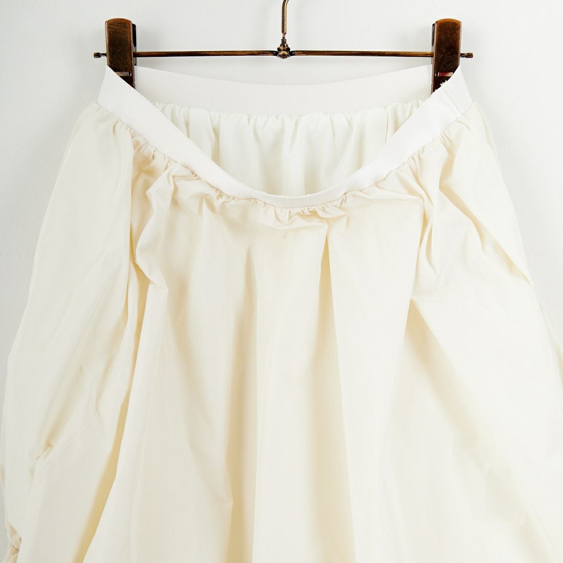 emmi [エミ] ツイストバルーンスカート [13WFS255054] IVR