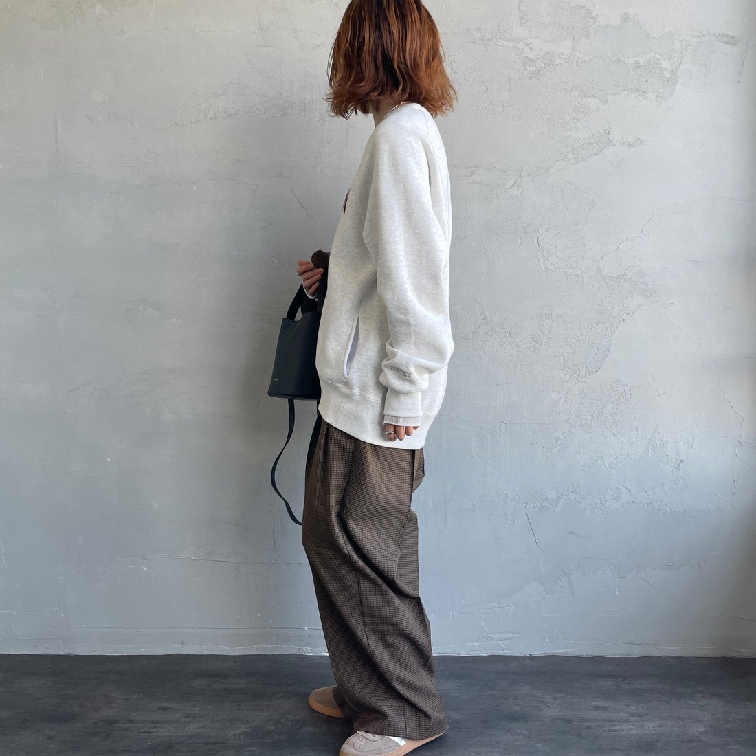 Americana [アメリカーナ] ボリュームスリーブ クルーネックスウェット [BRF-797A-1] ｱｯｼｭ &&モデル身長：158cm 着用サイズ：ONE SIZE&&