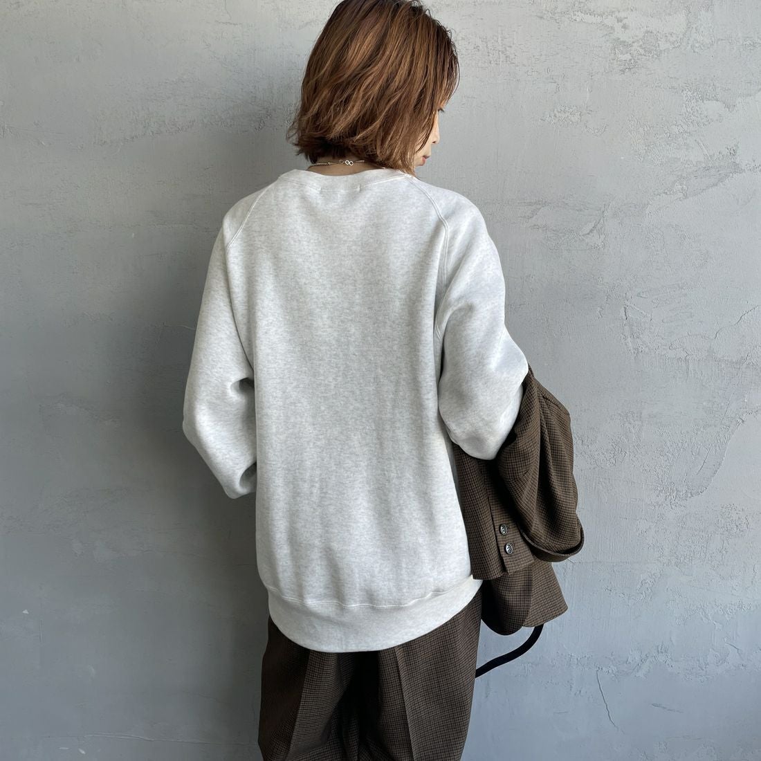 Americana [アメリカーナ] ボリュームスリーブ クルーネックスウェット [BRF-797A-1] ｱｯｼｭ &&モデル身長：158cm 着用サイズ：ONE SIZE&&