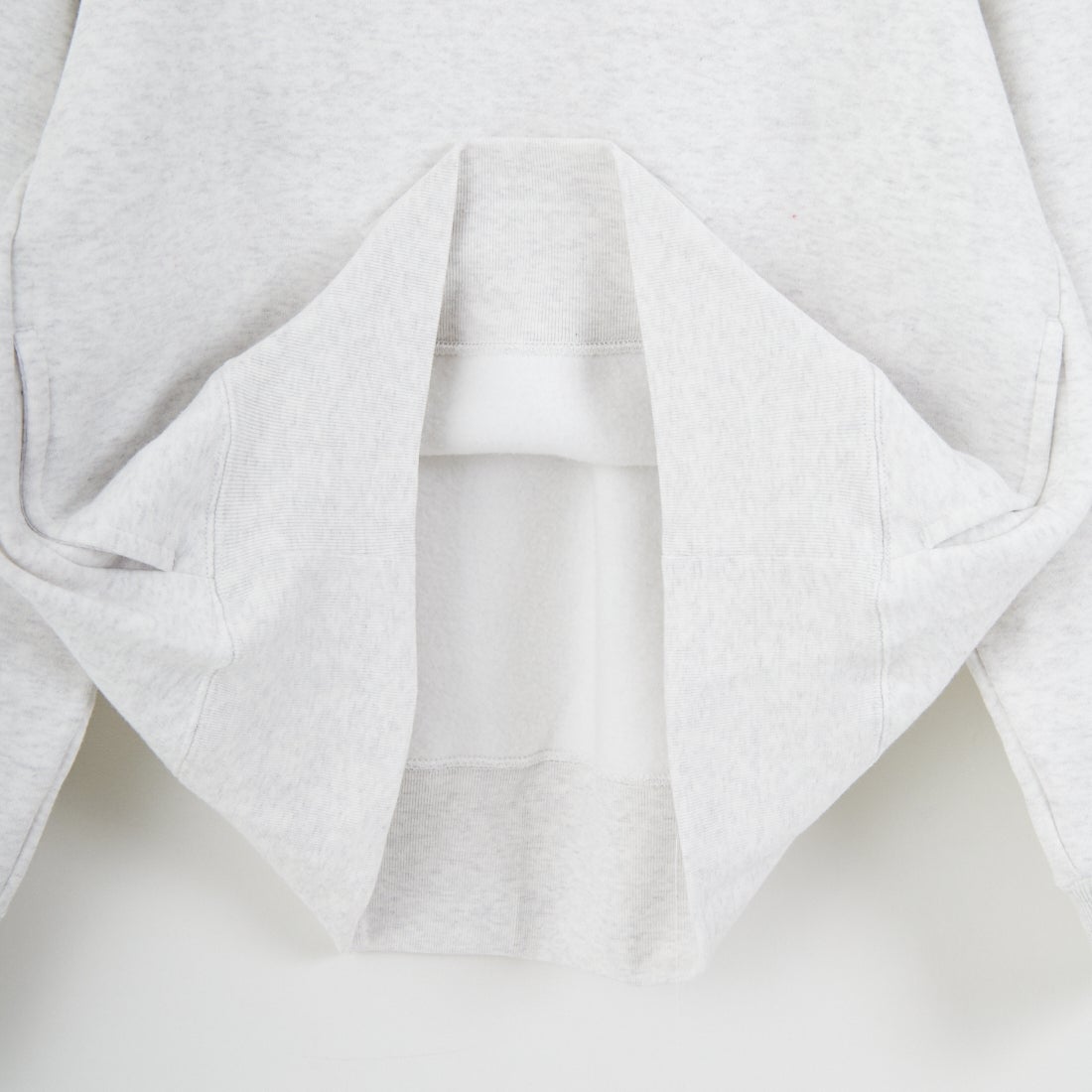 Americana [アメリカーナ] ボリュームスリーブ クルーネックスウェット [BRF-797A-1] ｱｯｼｭ