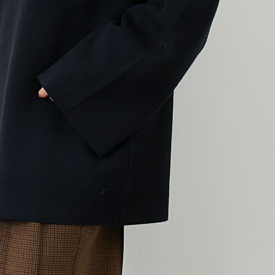 RIM.ARK [リムアーク] ミドルレングス ボックスニットプルオーバー [460JSL70-2211] BLK &&モデル身長：162cm 着用サイズ：F&&