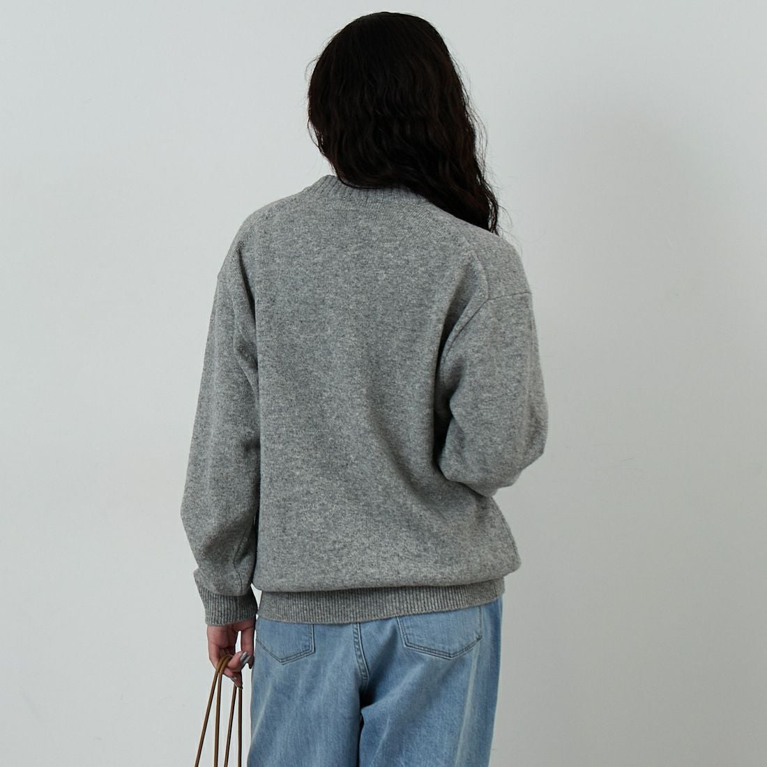 The Endless Summer [エンドレスサマー] BUHI サガラ刺繍ウールニット [AS-25774323] 03 MIX GRY &&モデル身長：162cm 着用サイズ：S&&