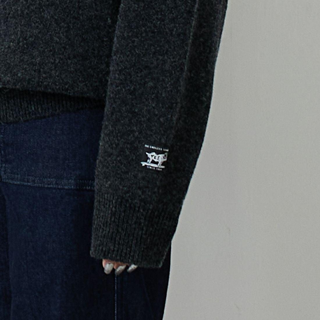 The Endless Summer [エンドレスサマー] BUHI サガラ刺繍ウールニット [AS-25774323] 01 BLACK &&モデル身長：162cm 着用サイズ：S&&