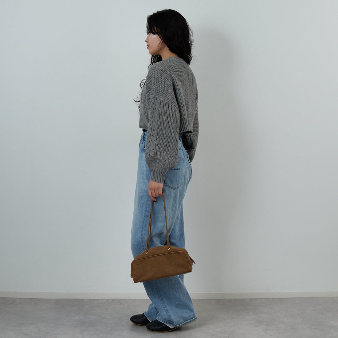 Jf Ready Made [ジェイエフレディメイド] ケーブル編みショート丈クルーネックニット [124803]GRAY &&モデル身長：162cm 着用サイズ：F&&