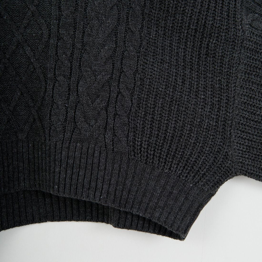 Jf Ready Made [ジェイエフレディメイド] ケーブル編みショート丈クルーネックニット [124803]CHARCOAL