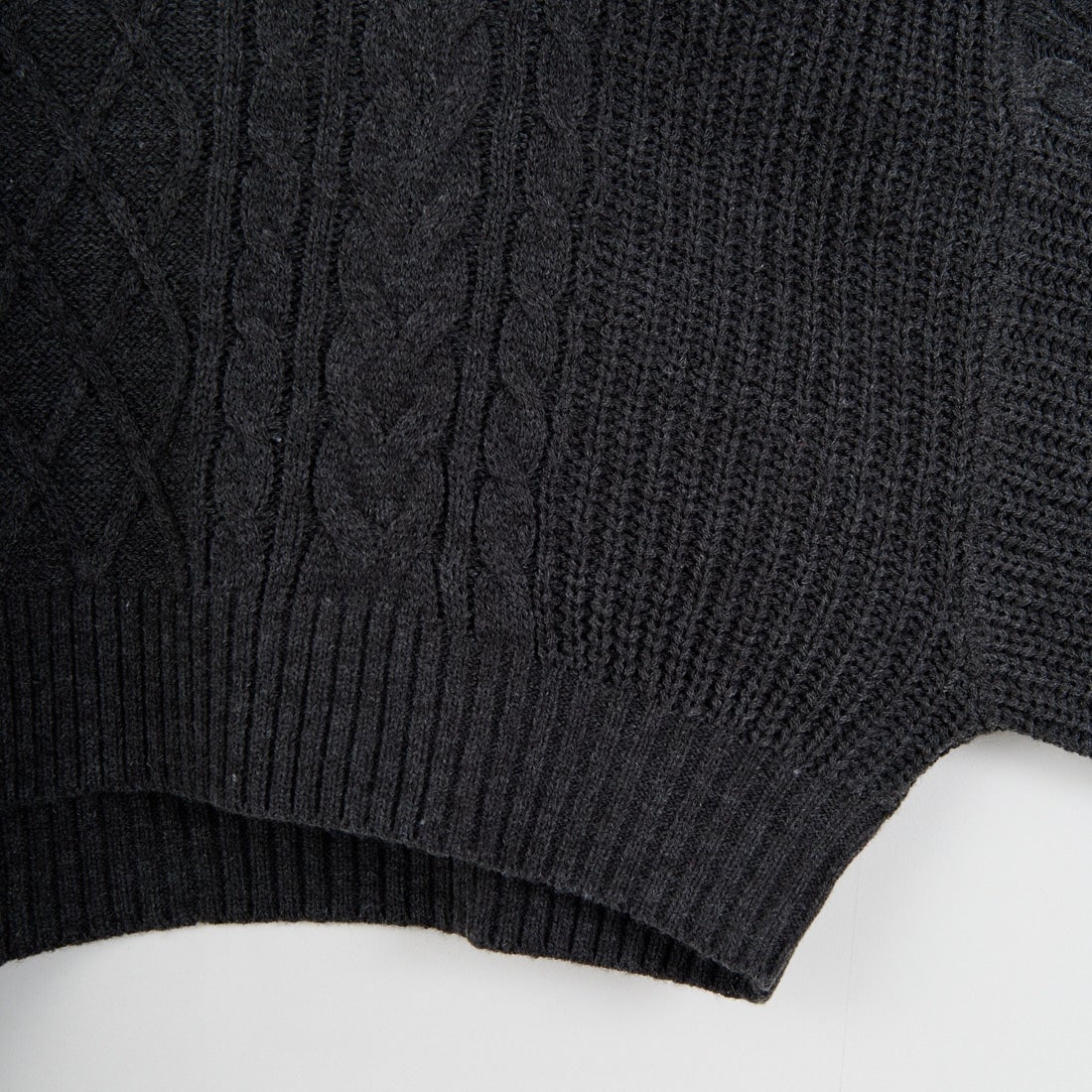 Jf Ready Made [ジェイエフレディメイド] ケーブル編みショート丈クルーネックニット [124803]CHARCOAL