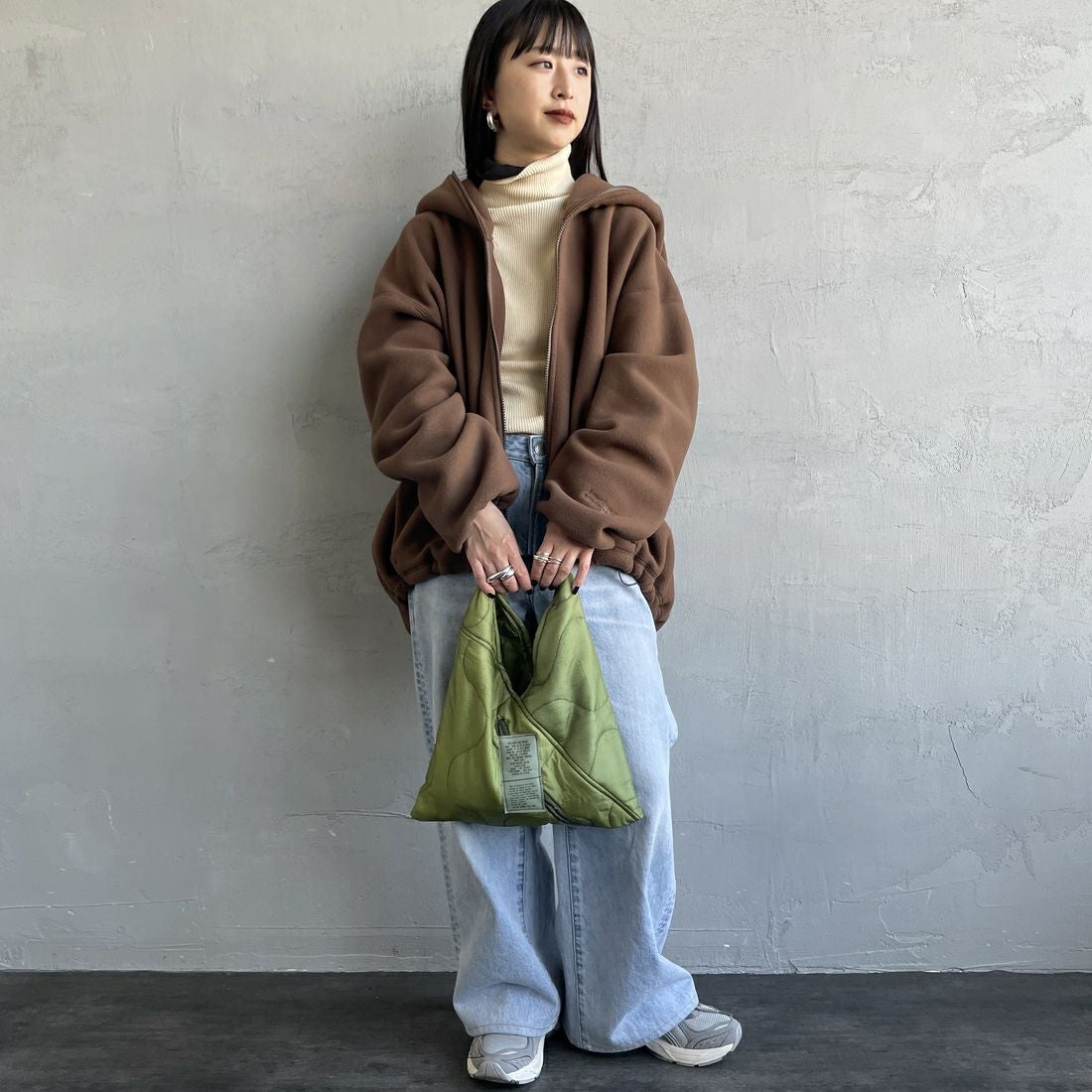 THRIFTY LOOK [スリフティールック] トライアングルスモールトートバッグ [TL25S021] OLIVE